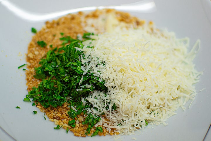 Crumbles, cheese and parsley