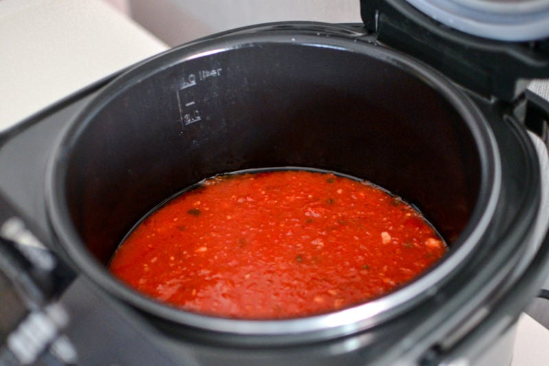 Basic tomato sauce in a multicooker
