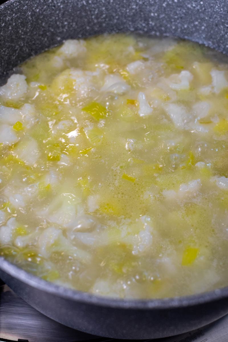 Cauliflower Leek Potato Soup Recipe.